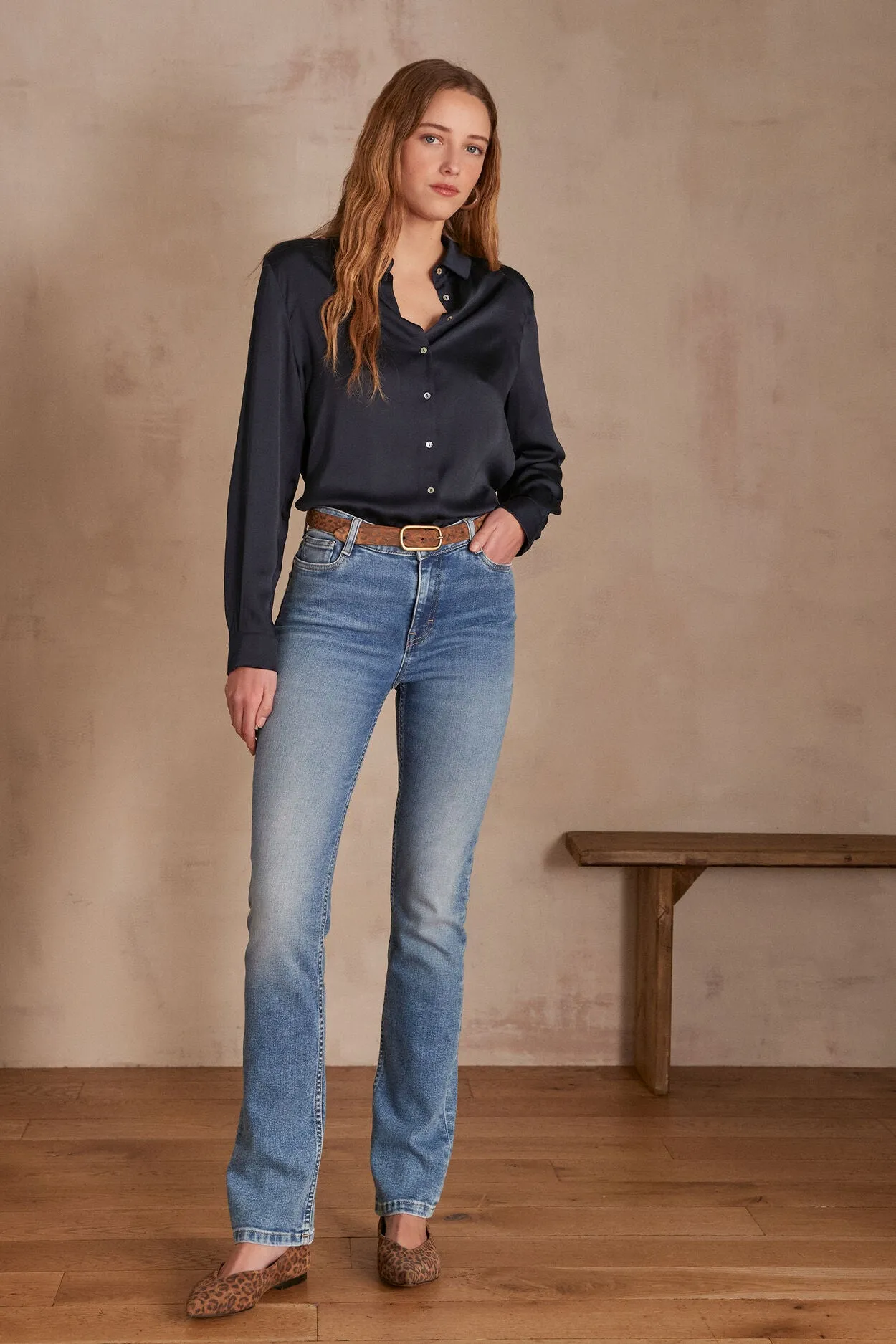 SONIA PALE STONEWASH STRAIGHT-LEG JEANS